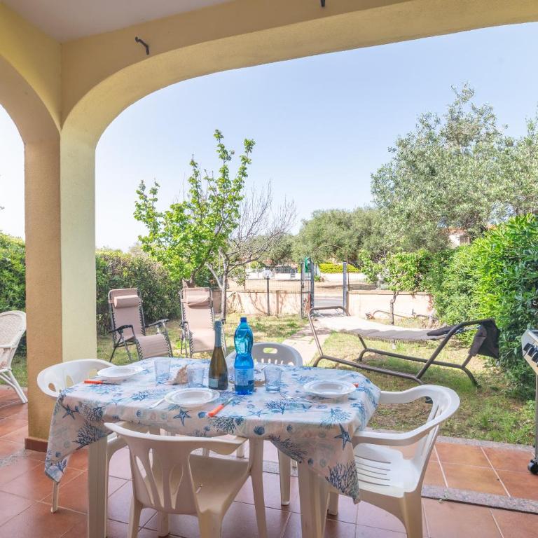 Trilocale centro e mare San Teodoro - Appartamento Deluxe con 2 Camere da Letto e Vista Giardino - 8