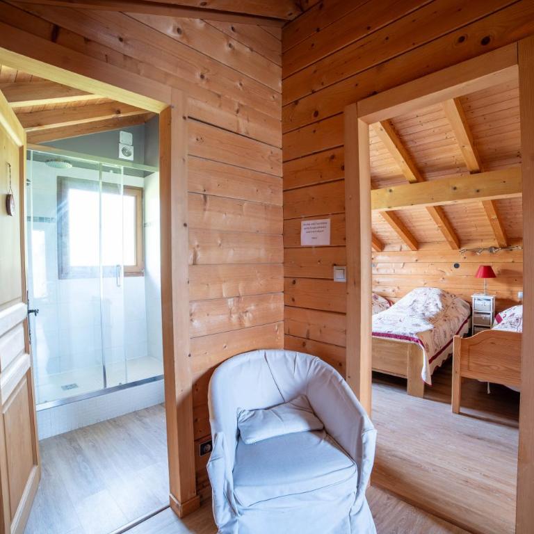 Morillon village Chalet 10 pers 4 ch vue montagne proche centre village et télécabine accessible en 5 minutes via skibus gratuit - Chalet - 16