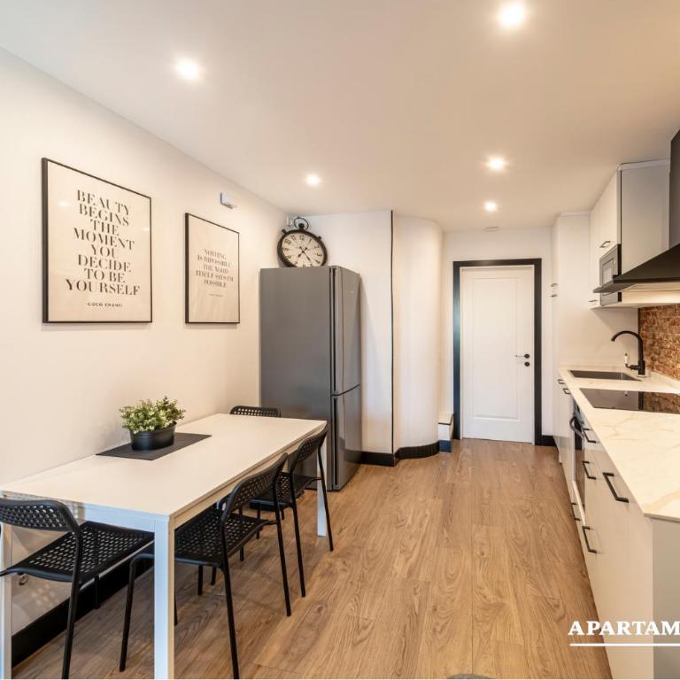 Ático Corazón de Madrid Apartamentos - Apartment mit Terrasse - 26