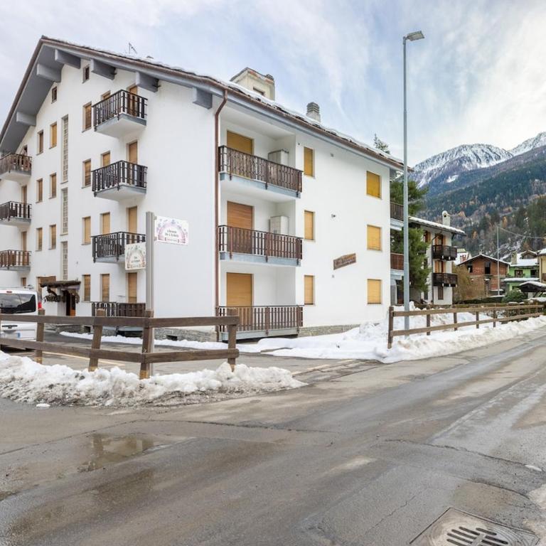 Suite il Meleto 10 min da Courmayeur - Appartamento con 1 Camera da Letto, Balcone e Vista Montagna - 10