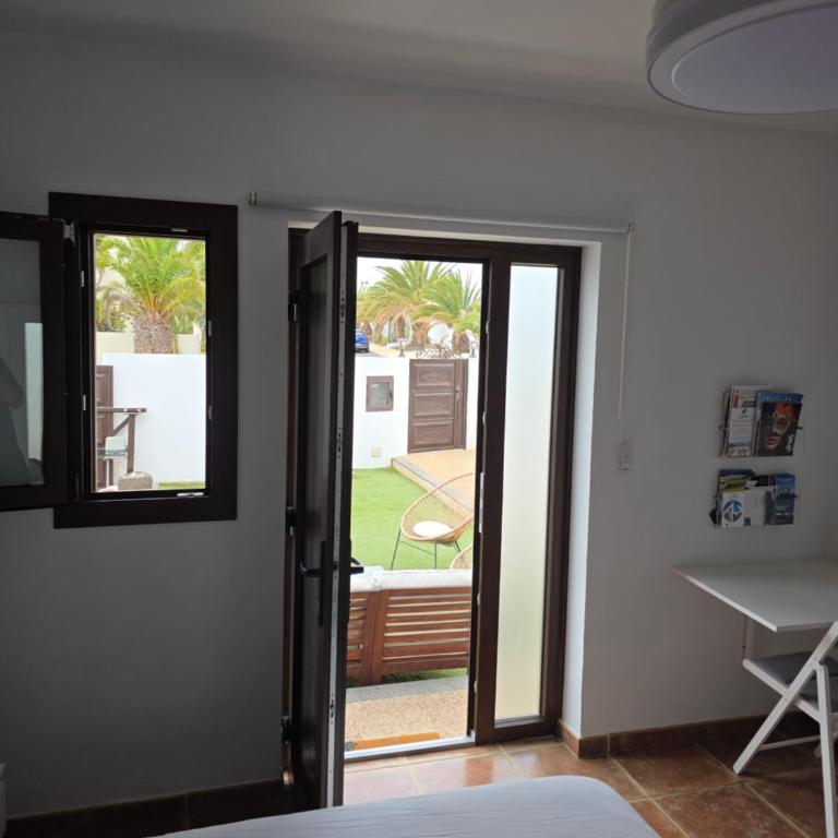 Refugio Costa Teguise - Lanzarote - Suite mit Queensize-Doppelbett und Poolblick - 7