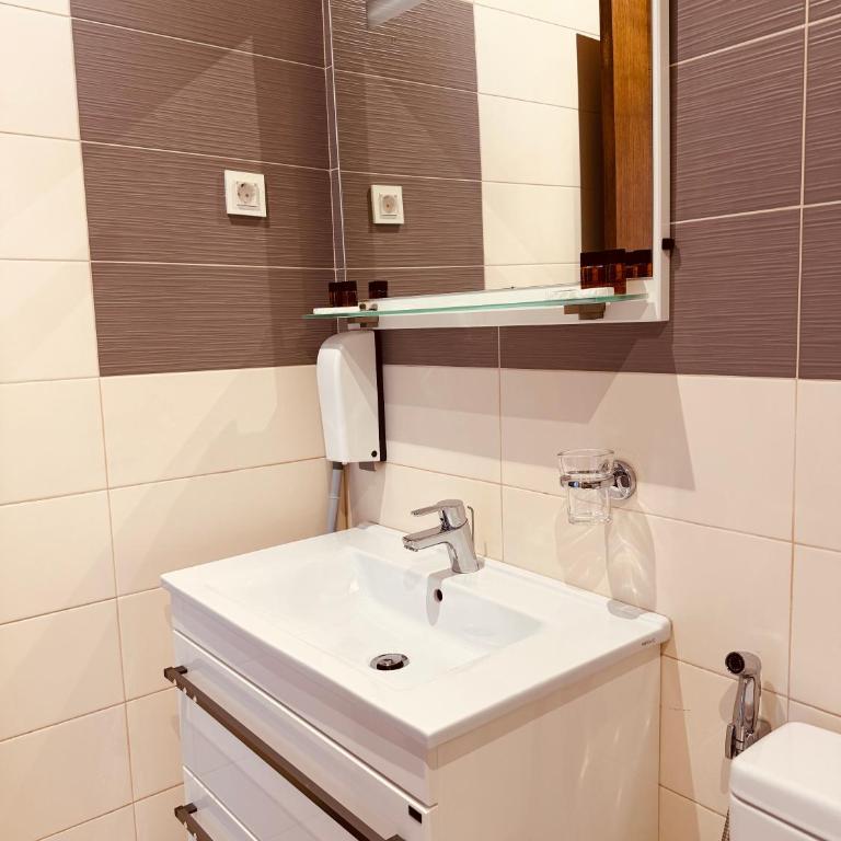 Altezza Premium Breathtaking Sea Views - One-Bedroom Apartment with Balcony and Sea View - 24