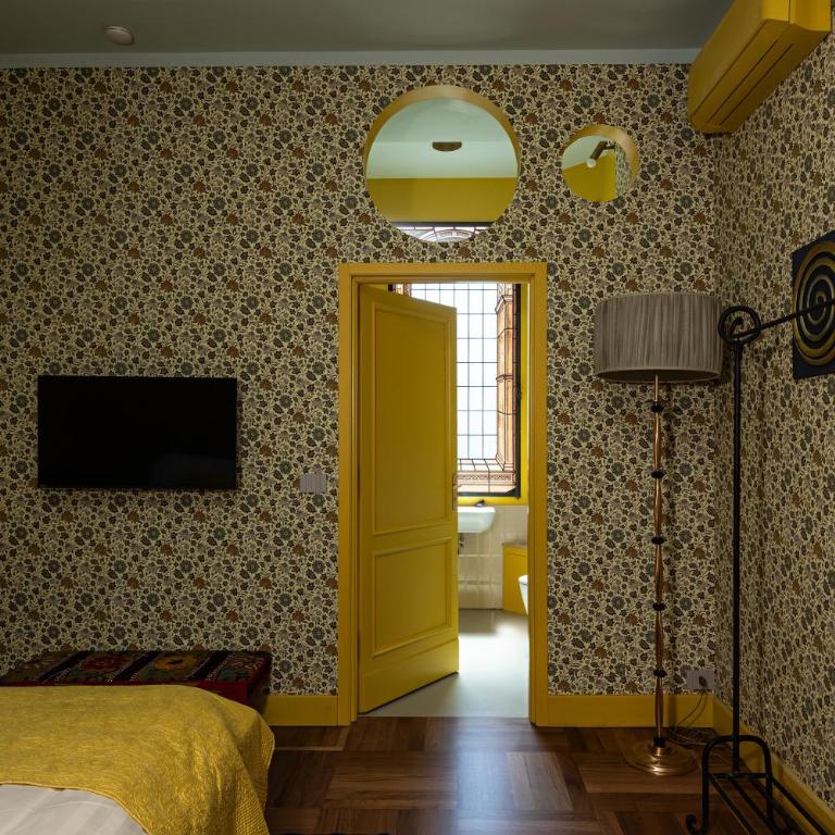 Look To Viphouse - Camera Matrimoniale Deluxe (2 Adulti + 1 Bambino) - 3