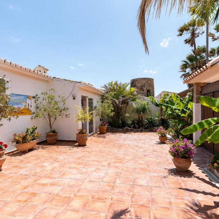 Villa with private pool and direct access to the beach - Villa - Beach Front - 39