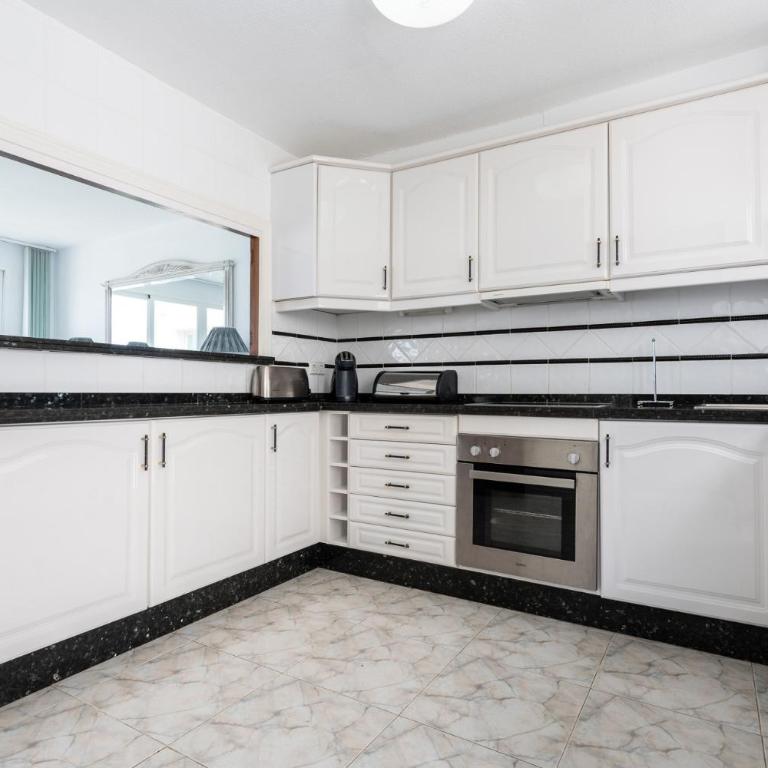 Villa with private pool and direct access to the beach - Villa - Beach Front - 24