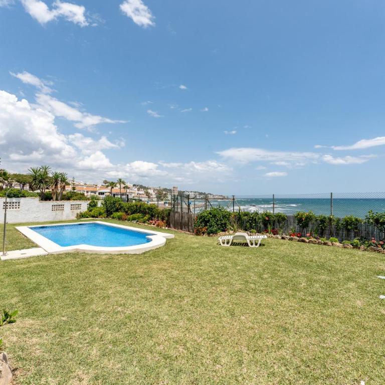 Villa with private pool and direct access to the beach - Villa - Beach Front - 4