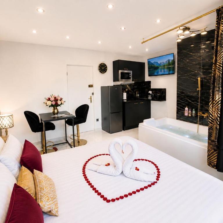 Luxury Beach Room - Studio - 3