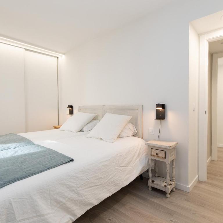 Sky Biescas II by BeValle - Apartment - 13