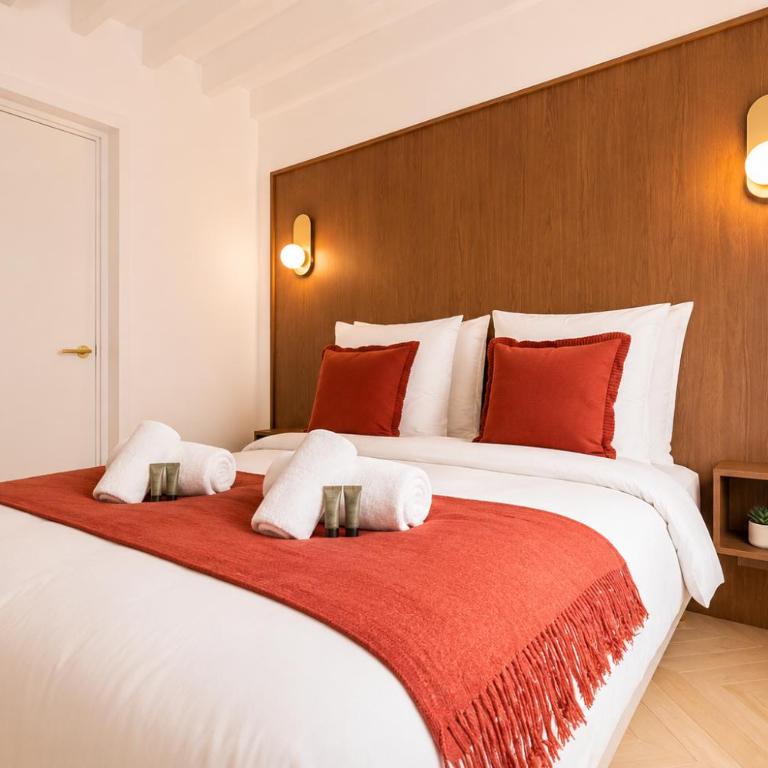 Chic Apartment in Paris Center - with AC - One-Bedroom Apartment - 5