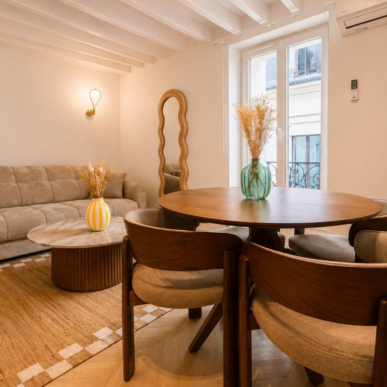 Chic Apartment in Paris Center - with AC - One-Bedroom Apartment - 6