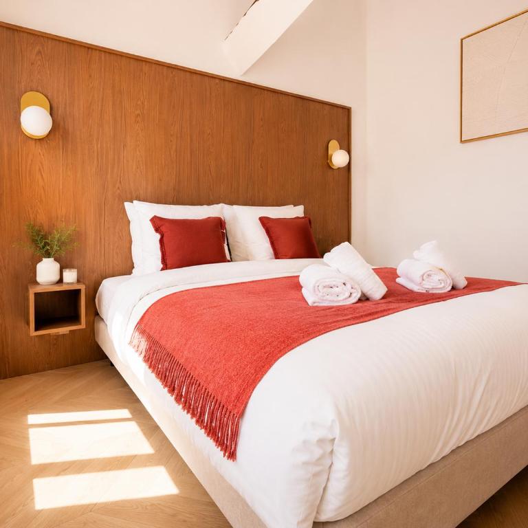 Chic Apartment in Paris Center - with AC - One-Bedroom Apartment - 6