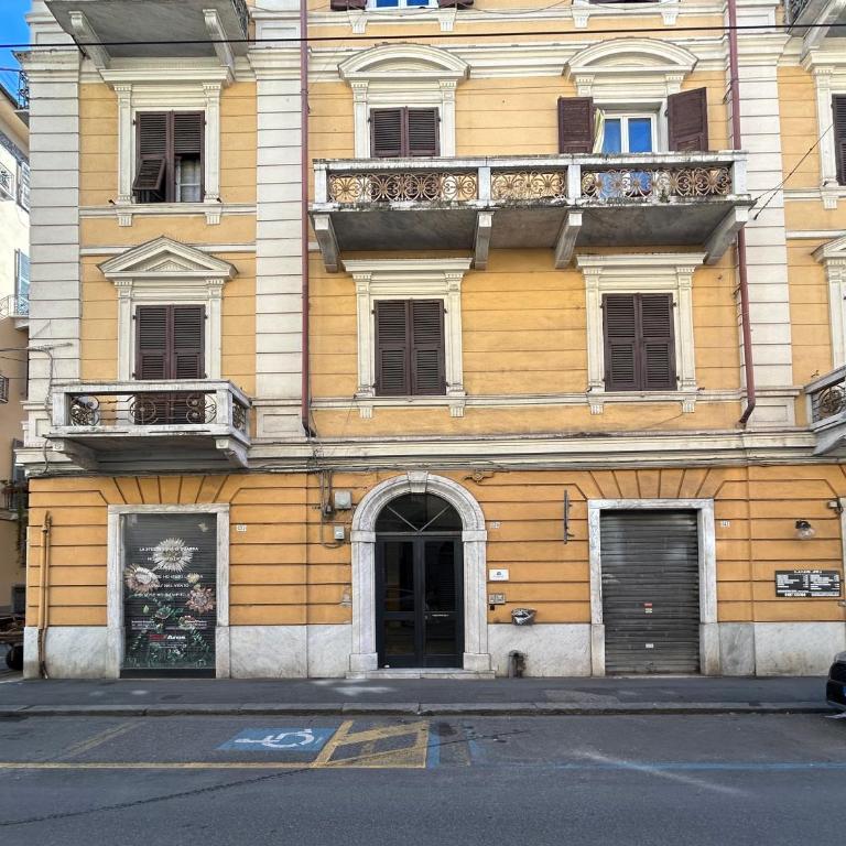 193Gramsci Comfort Apartment 2 plus 2 guests City center location Near ferries and Portovenere bus Flexible space with adjacent unit - Appartamento con 1 Camera da Letto - 15