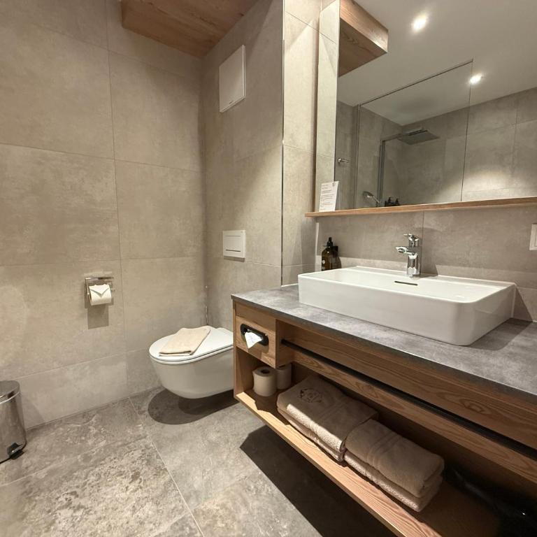 FIRSTpeak Zauchensee - Standard Double Room - 1