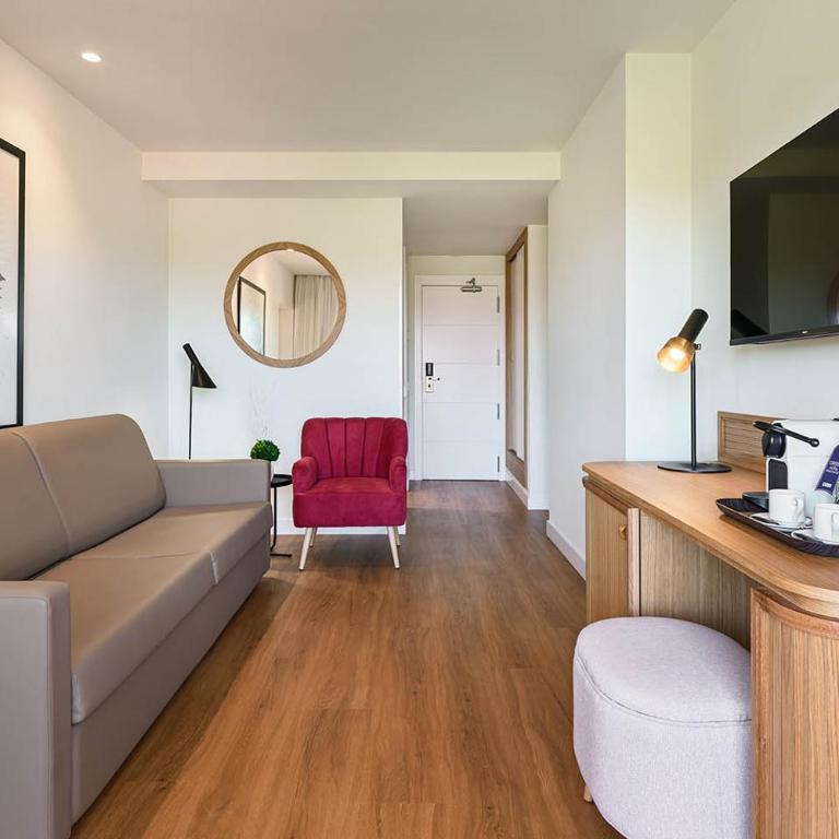 H10 Cambrils Playa - Suite Junior (2 adultos + 1 niño de hasta 10 años) - 4