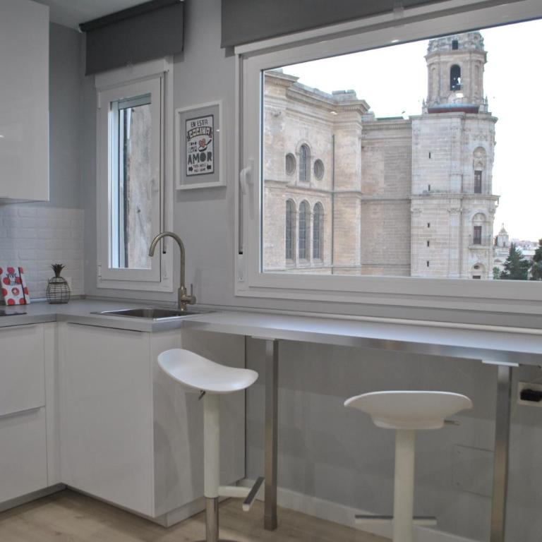 Stunning Views Cathedral Center - Apartamento Estudio - 2