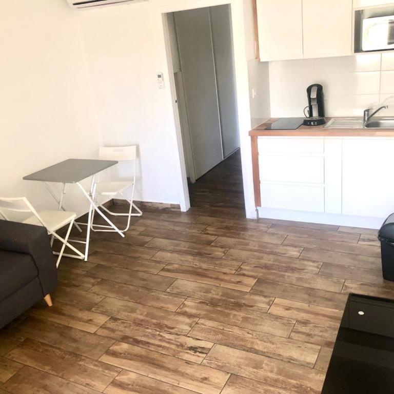 Studio a deux pas du centre ville et de la mer - Appartamento con 1 Camera da Letto - 5