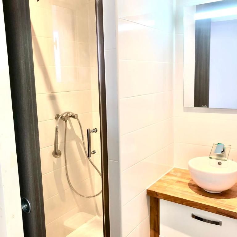Studio a deux pas du centre ville et de la mer - Appartamento con 1 Camera da Letto - 3