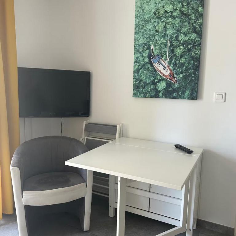 Bright Apt between Antibes & Juan-les-Pins - Apartment - 9