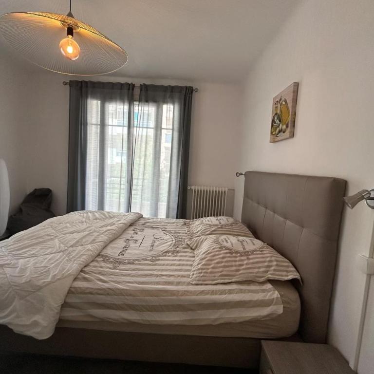 Bright Apt between Antibes & Juan-les-Pins - Apartment - 13