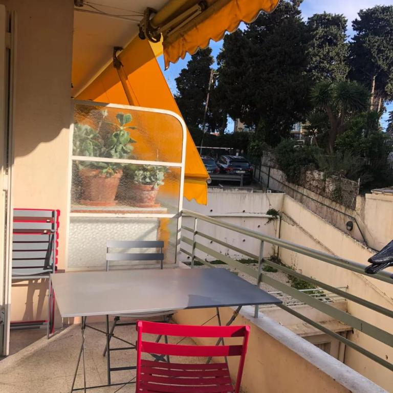Bright Apt between Antibes & Juan-les-Pins - Apartment - 18