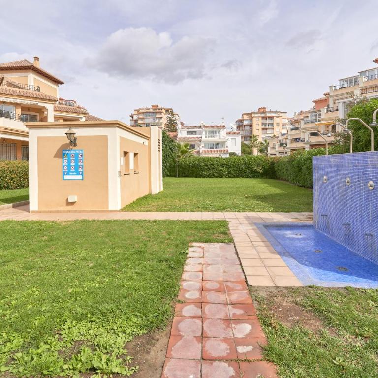 Frontline Vacation Home A86 2 - Two-Bedroom Deluxe Apartment with Ocean View - 29