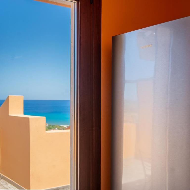 Appartamento rifinito con vista mare vicino alla spiaggia - Two-Bedroom House - 8