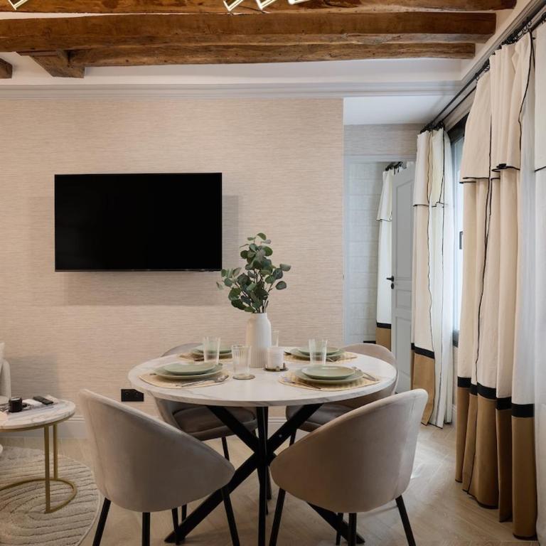 Luxury Apartment in the Heart of Paris (9eme) - Appartement 2 Chambres - 1