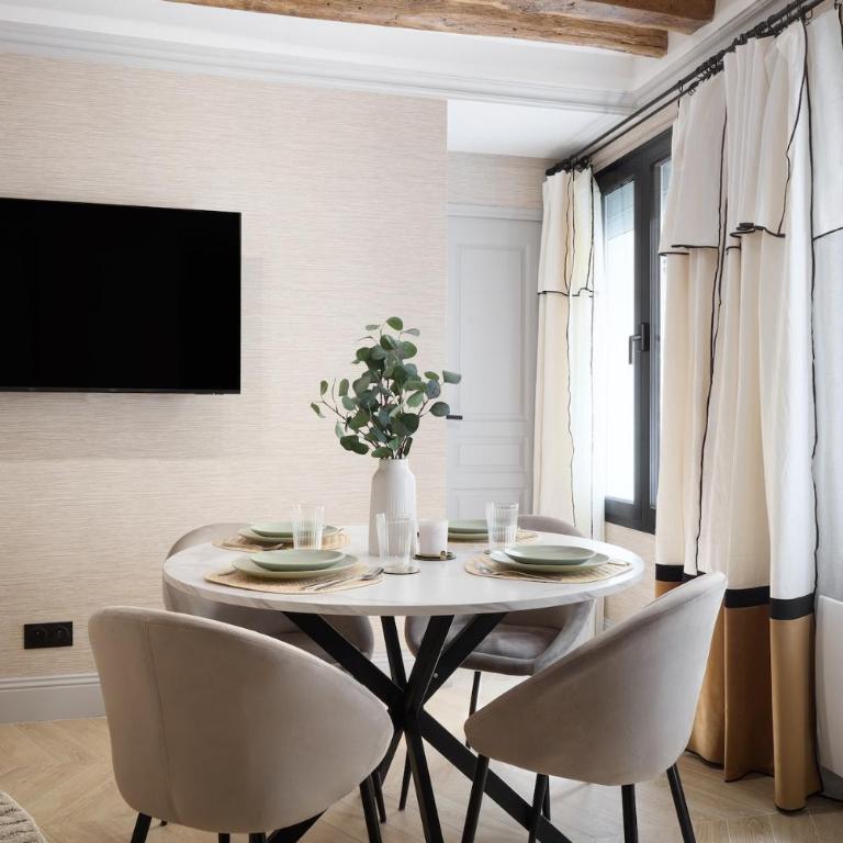 Luxury Apartment in the Heart of Paris (9eme) - Appartement 2 Chambres - 3