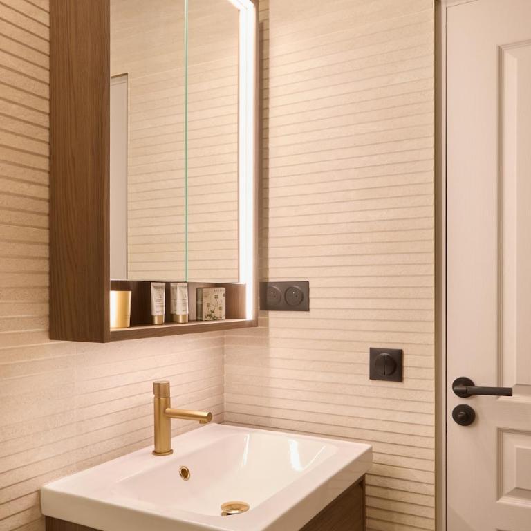 Luxury Apartment in the Heart of Paris (9eme) - Appartement 2 Chambres - 34