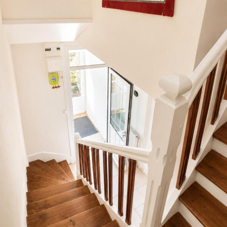 Maison familiale 8 pers Billard jardin privatif - Four-Bedroom House - 5