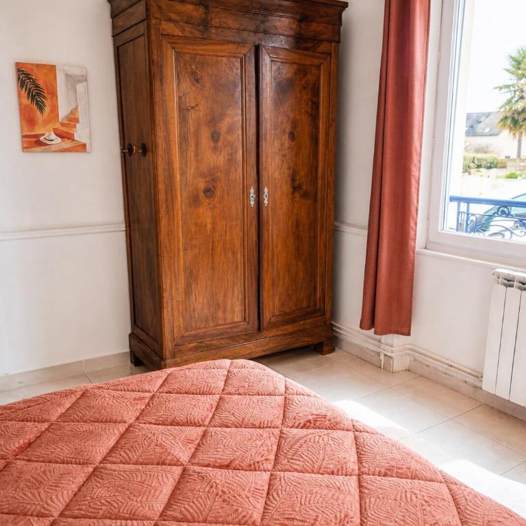 Maison familiale 8 pers Billard jardin privatif - Four-Bedroom House - 17