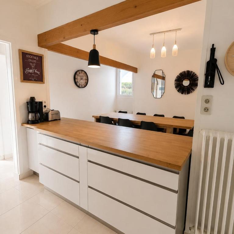 Maison familiale 8 pers Billard jardin privatif - Four-Bedroom House - 32