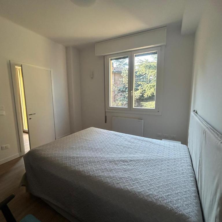 Daisy Garden 2, Bologna by Short Holidays - Two-Bedroom Apartment - 4