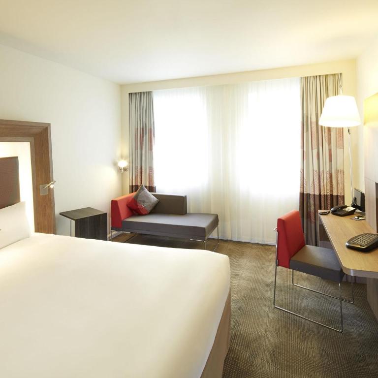 Novotel Le Havre Centre Gare - Chambre Classique avec 1 Lit Double et 1 Canapé - 2