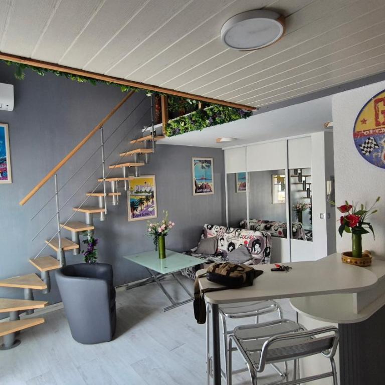 JOLI ET SPACIEUX STUDIO AVEC GARAGE AU BORD DE MER - Apartment mit 1 Schlafzimmer - 2