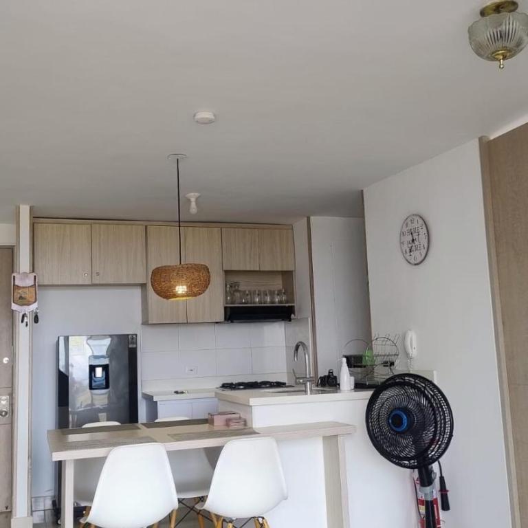 Espectacular Apartamento en Ricaurte - Apartamento de 2 dormitorios - 8