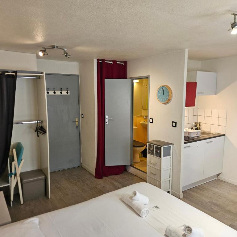 Functional studio between train station and center - Appartement 1 Chambre - 10