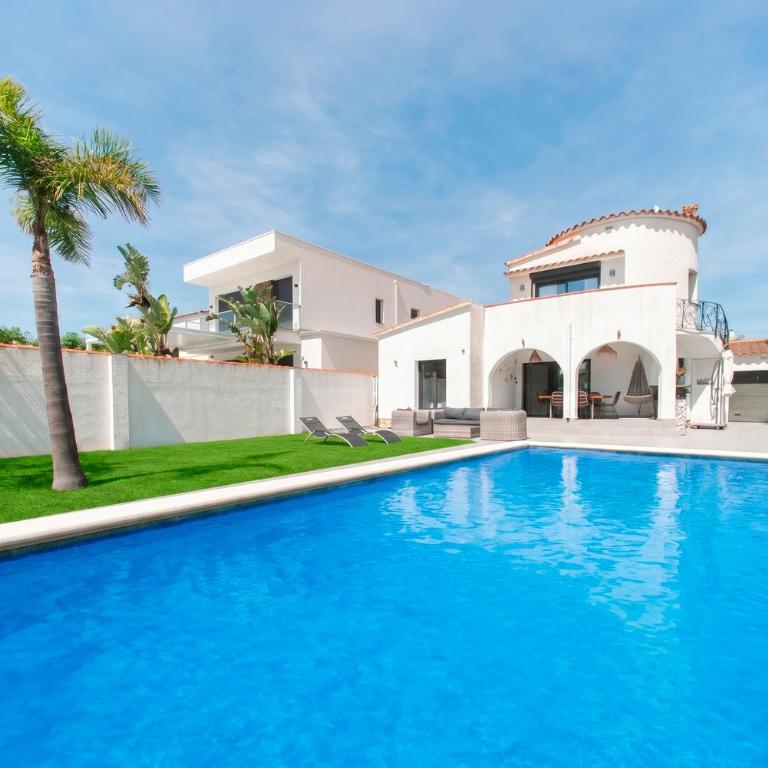 WELCS VILLA 378 EMP con piscina y jardin - Villa mit privatem Pool - 1