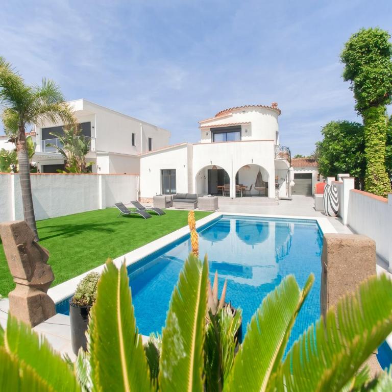 WELCS VILLA 378 EMP con piscina y jardin - Villa mit privatem Pool - 24