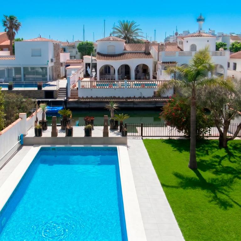 WELCS VILLA 378 EMP con piscina y jardin - Villa mit privatem Pool - 41