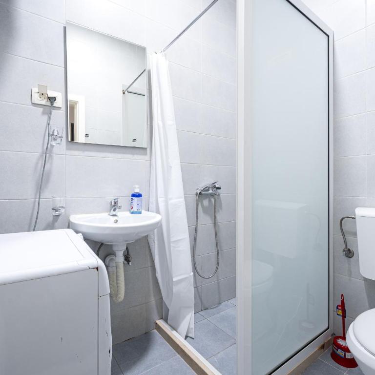 Post Office Center Apartments - Studio Apartment - 9