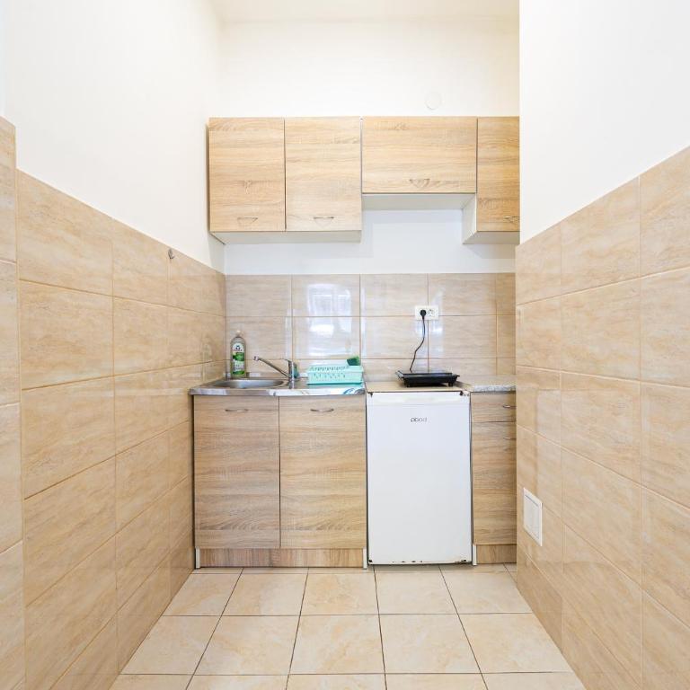 Post Office Center Apartments - Studio Apartment - 12