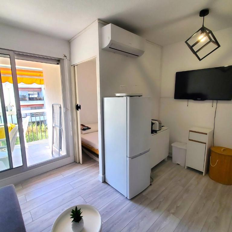 Vittoria Immobilier 2 -REGLEMENT SUR PLACE - chèques vacances acceptés - Studio mit Terrasse - 4