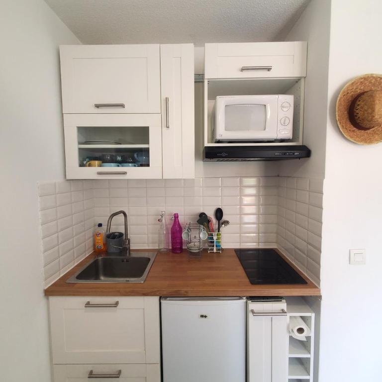 Vittoria Immobilier 2 -REGLEMENT SUR PLACE - chèques vacances acceptés - Studio mit Terrasse - 6