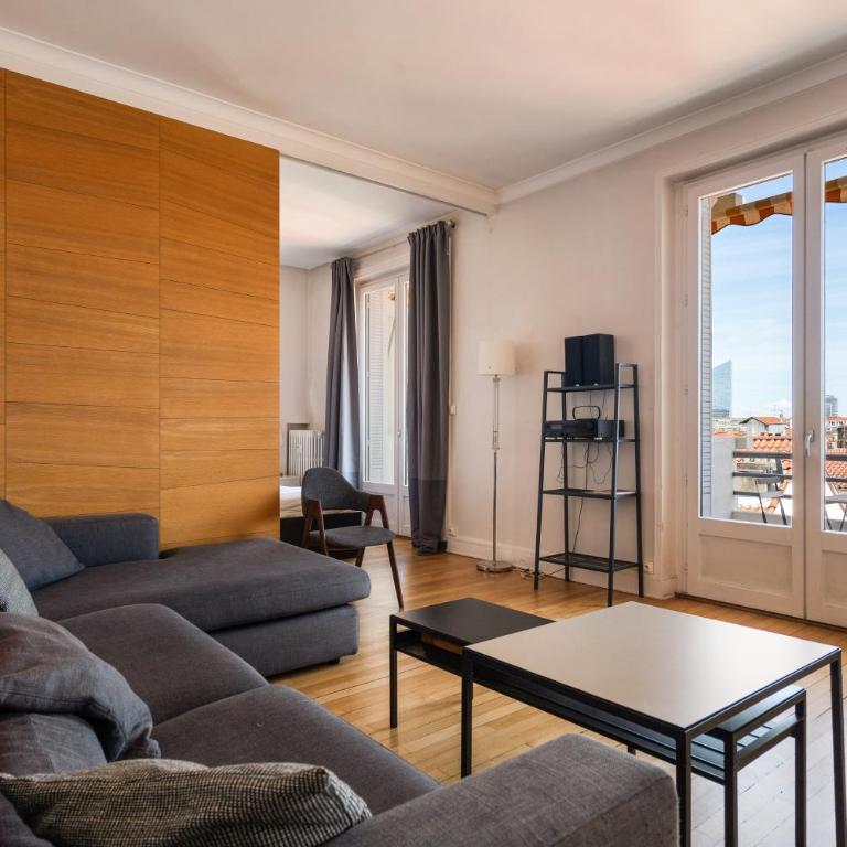 Zola - Two-Bedroom Superior Apartment - 3