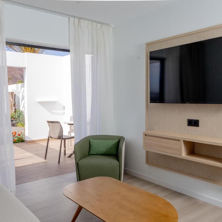 Relaxia Lanzasur Club - Aqualava Water Park - Deluxe Bungalow - 7