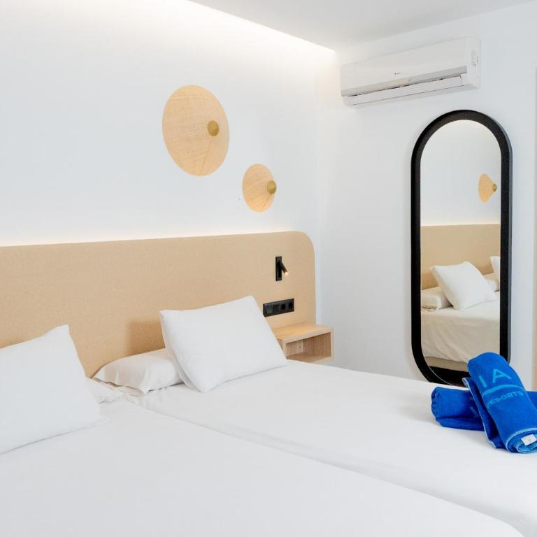 Relaxia Lanzasur Club - Aqualava Water Park - Deluxe Bungalow - 13