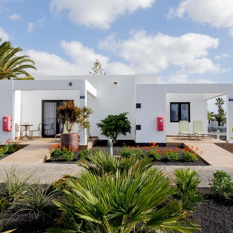 Relaxia Lanzasur Club - Aqualava Water Park - Deluxe Bungalow - 27