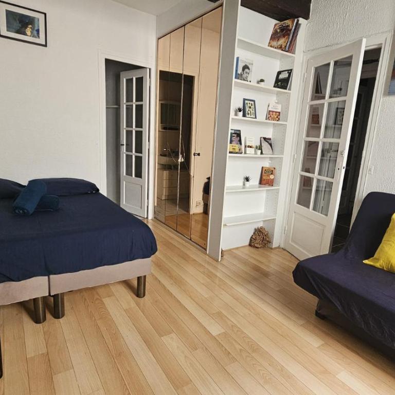 JOLI STUDIO RENOVE EN PLEIN COEUR DE L'ÂME De PARIS QUARTIER PANTHEON , NOTRE-DAME - One-Bedroom Apartment - 3