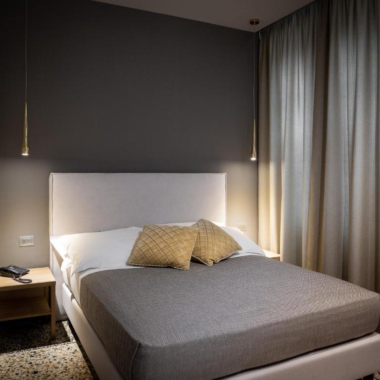 HNN Luxury Suites - Junior Suite - 21